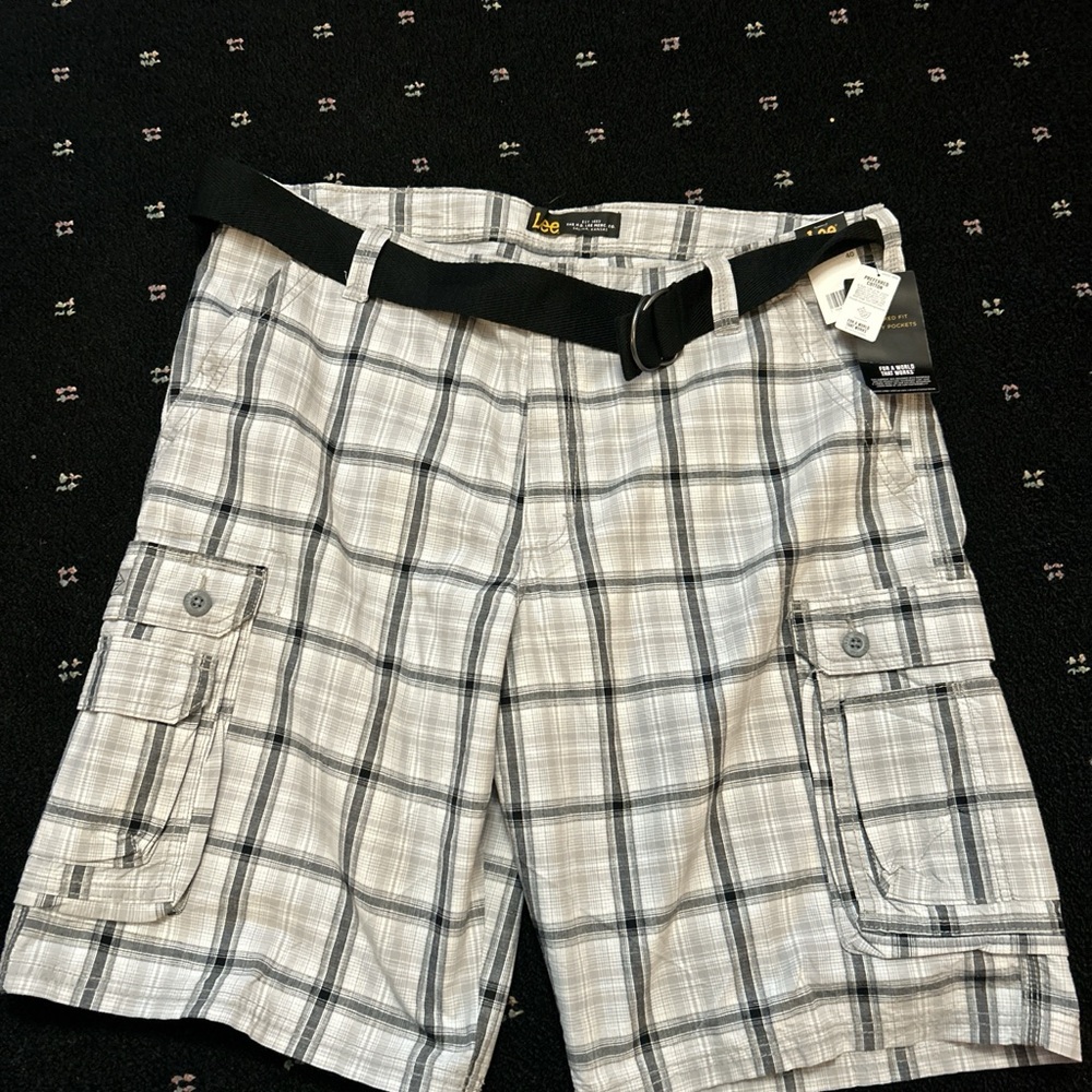 Lee Men's Gray and White Checkered Cargo Shorts